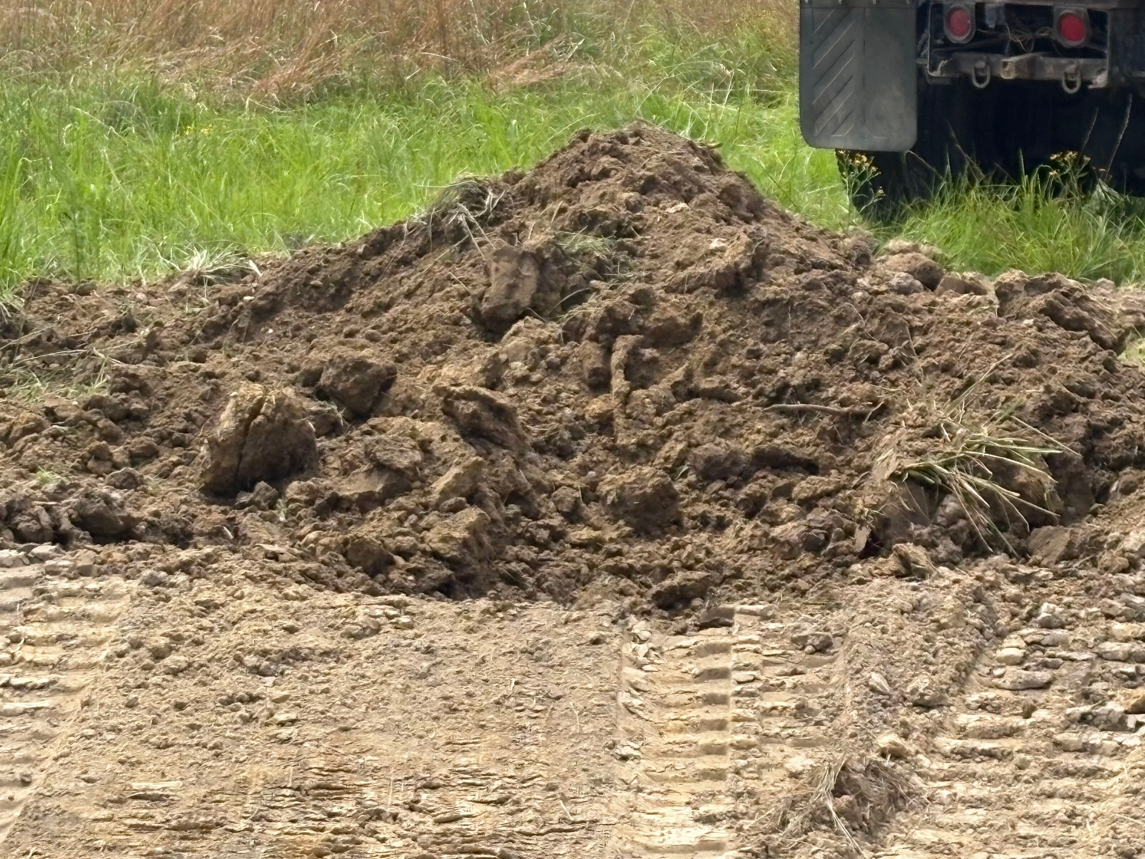 Project Clean Fill Dirt and Topsoil Available - Ready to Deliver image
