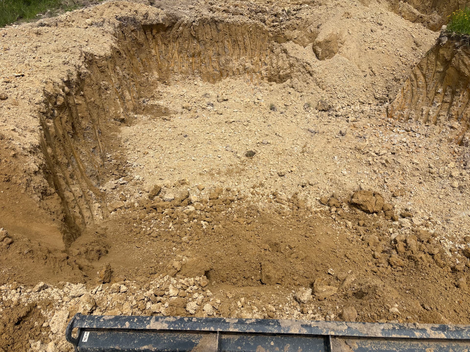 Gallery photos for Clean Fill Dirt and Topsoil Available - Ready to Deliver: Image #1